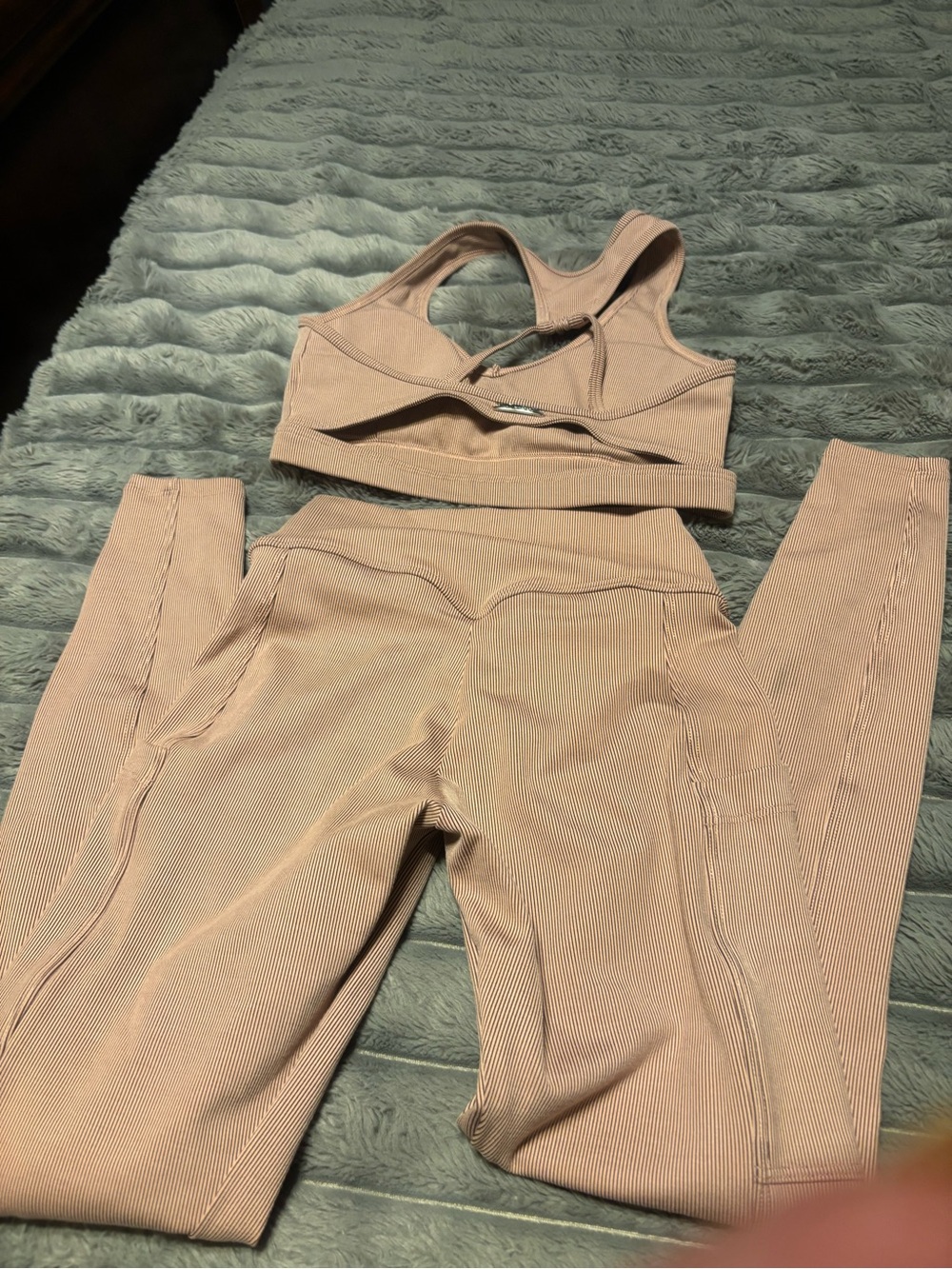 Bombshell Sportswear Mauve Pink High-Waist Ribbed Leggings and matching top - Picture 4 of 4